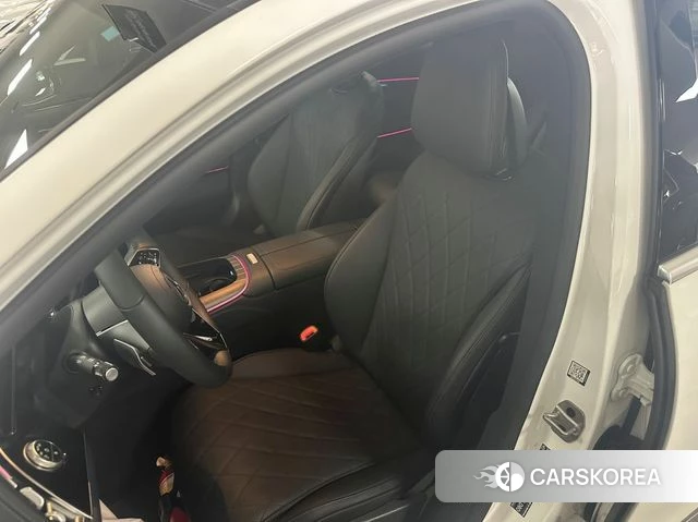 Mercedes-Benz E-Class W214 2025 Белый из Кореи, фото 5