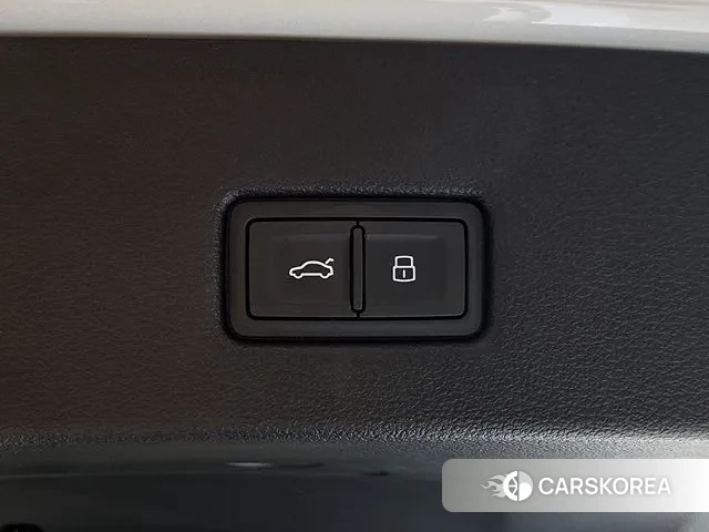 Audi A7 (4K) 2023 Белый из Кореи, фото 5