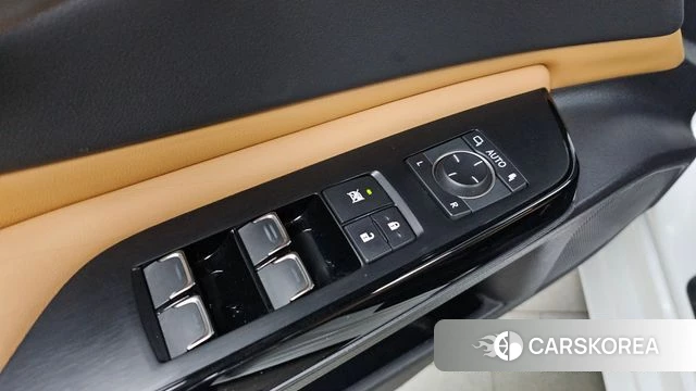 Lexus ES300h 7th generation 2022 Белый из Кореи, фото 5