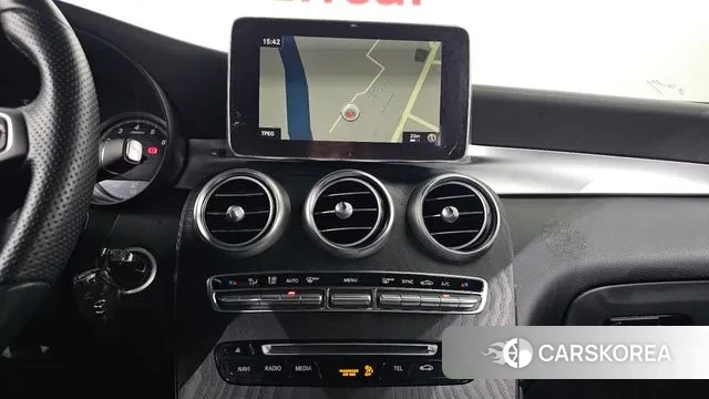 Mercedes-Benz GLC-Class X253 2019 Белый из Кореи, фото 5