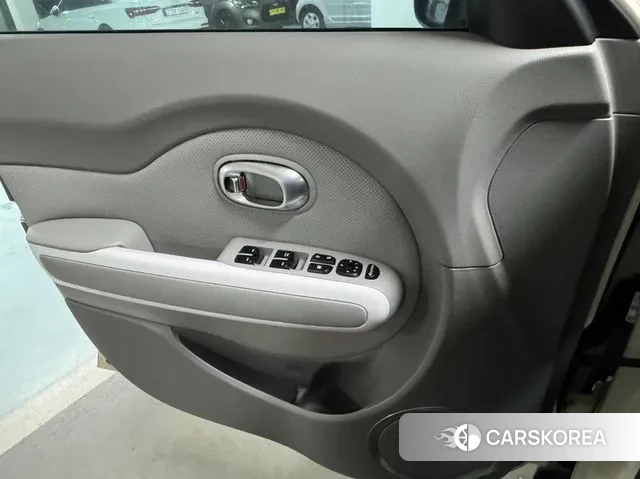 Kia Soul EV 2018 Жемчужный цвет из Кореи, фото 5