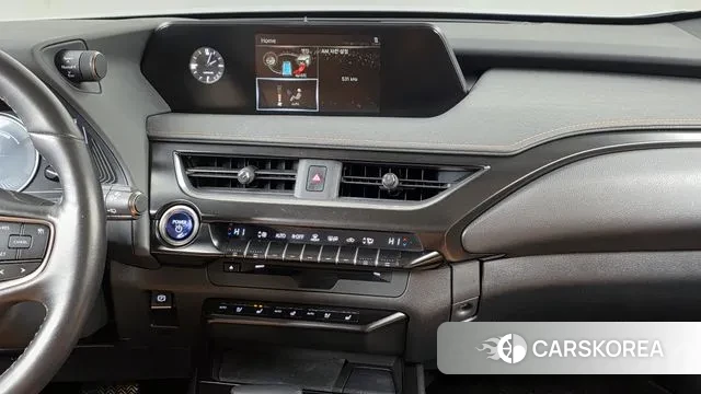 Lexus UX250h 2019 Белый из Кореи, фото 5