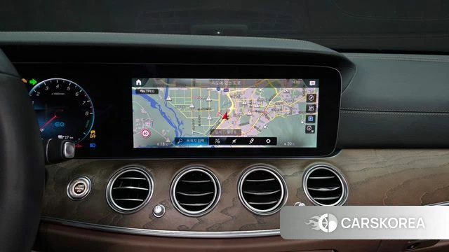 Mercedes-Benz E-Class W213 2021 Серый из Кореи, фото 5
