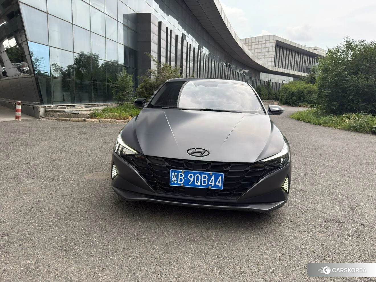Hyundai Elantra 2022 Темно-серый из Китая, фото 5
