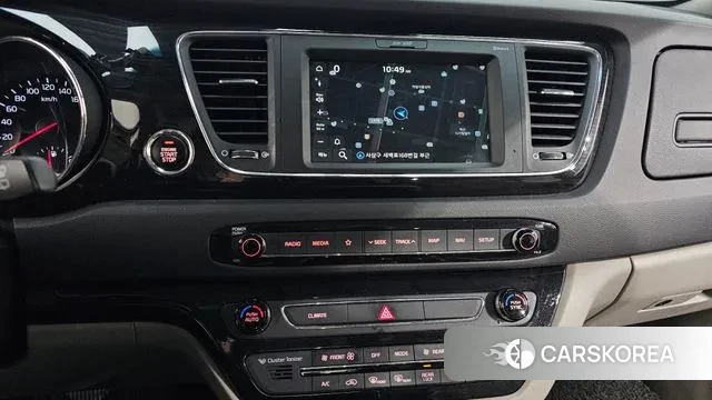 Kia The New Carnival 2018 Белый из Кореи, фото 5