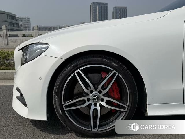Mercedes-Benz E-class (imported) 2018 Белый из Китая, фото 5