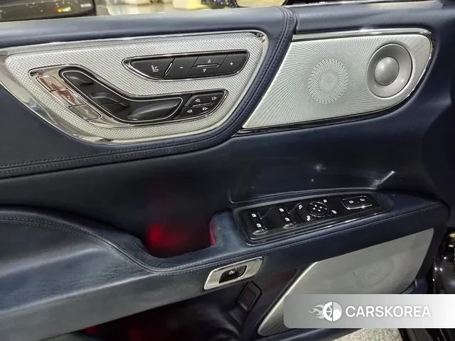 Lincoln Continental 10th Generation 2019 Черный из Кореи, фото 5