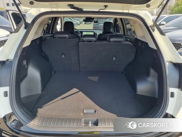 Kia Sportage 5th Generation 2023 Белый из Кореи, фото 5