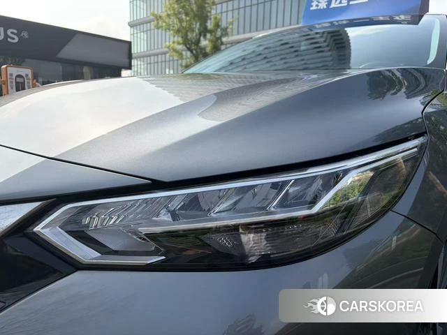 Nissan Xuan Yi 2022 Черный из Китая, фото 5