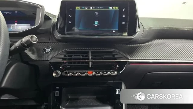 Peugeot e-2008 second generation 2022 Белый из Кореи, фото 5