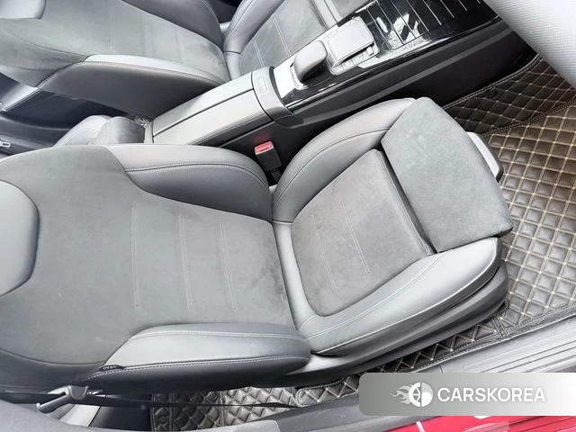 Mercedes-Benz Class A 2023 Красный из Китая, фото 5