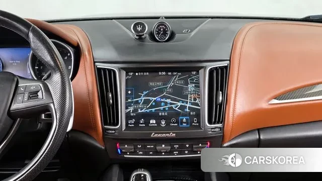 Maserati Levante 2018 Серый из Кореи, фото 5