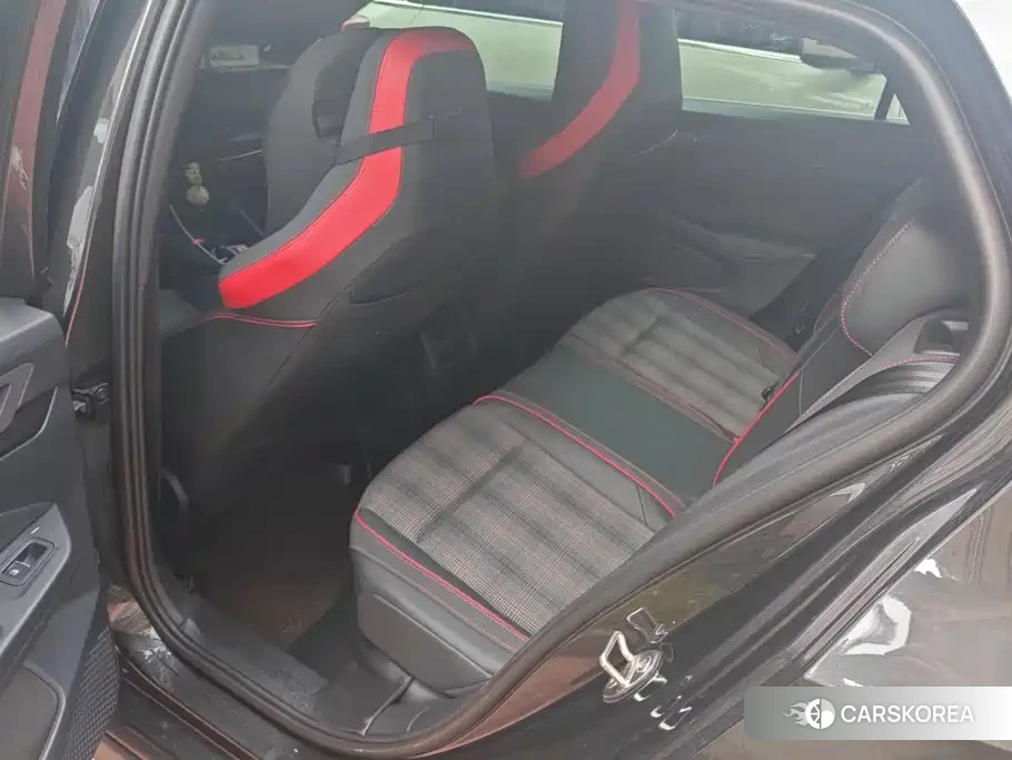 Volkswagen Golf 2021 Silver/gray из Китая, фото 5