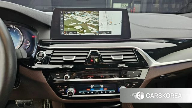 BMW 5 Series (G30) 2018 Серый из Кореи, фото 5
