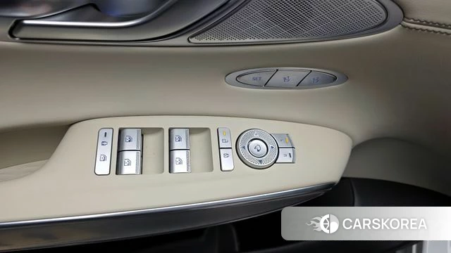 Genesis GV70 2024 Белый из Кореи, фото 5