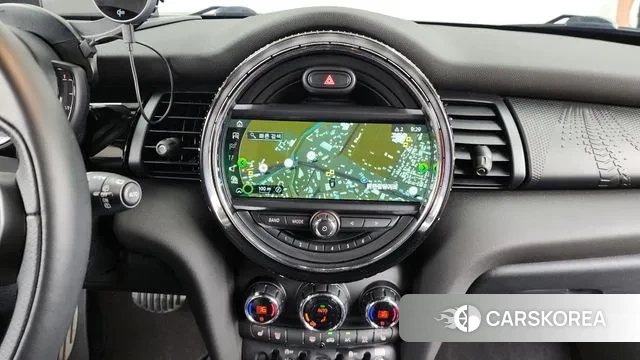 Mini Cooper S 2019 Светло-серебряный цвет из Кореи, фото 5