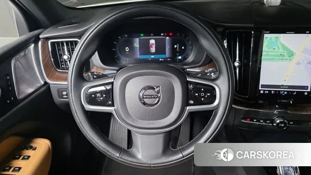 Volvo XC60 second Generation 2021 Белый из Кореи, фото 5