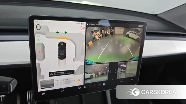 Tesla Model Y 2023 Черный из Кореи, фото 5