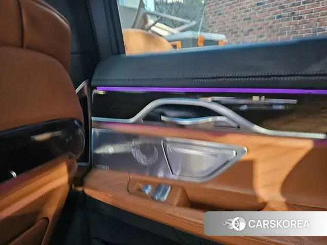 BMW 7 Series (G11) 2022 Серый из Кореи, фото 5