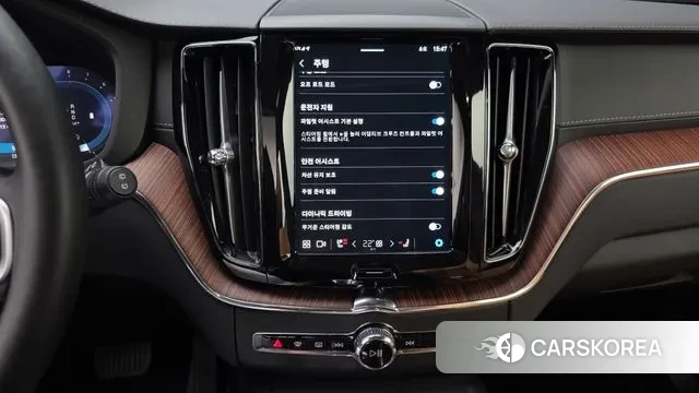 Volvo XC60 second Generation 2025 Черный из Кореи, фото 5