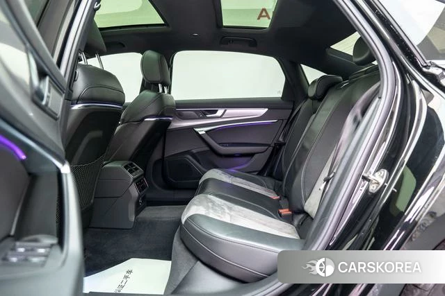 Audi A6L 2022 Черный из Китая, фото 5