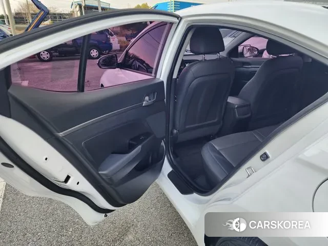 Hyundai Avante AD 2018 Белый из Кореи, фото 5