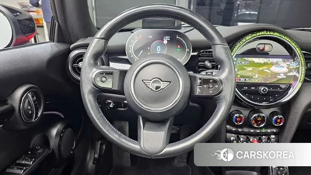 Mini Cooper Convertible 2023 Красный из Кореи, фото 5