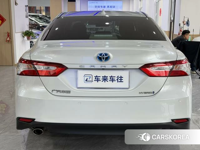 Toyota Camry 2021 Белый из Китая, фото 5