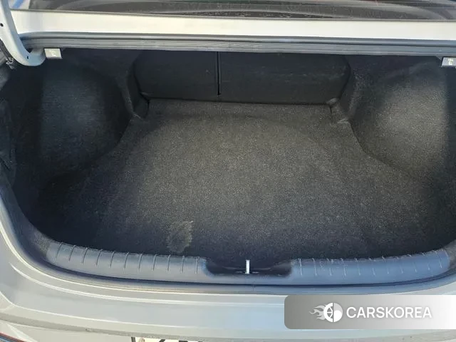 Hyundai The New Avante (CN7) 2022 Серебристо-серый из Кореи, фото 5