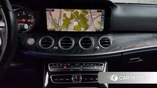 Mercedes-Benz E-Class W213 2019 Черный из Кореи, фото 5