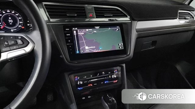 Volkswagen Tiguan Allspace 2022 Белый из Кореи, фото 5