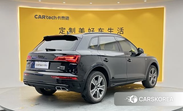 Audi Q5L 2022 Черный из Китая, фото 5