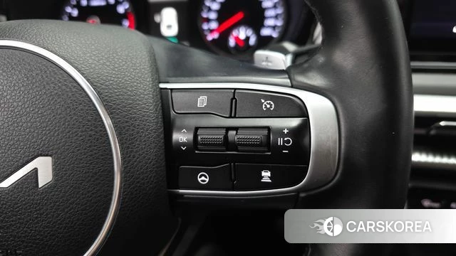 Kia K5 3rd generation 2023 Серый из Кореи, фото 5