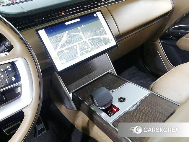 Land Rover Range Rover 5th Generation 2024 Золотой из Кореи, фото 5