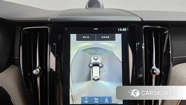 Volvo XC60 second Generation 2018 Белый из Кореи, фото 5