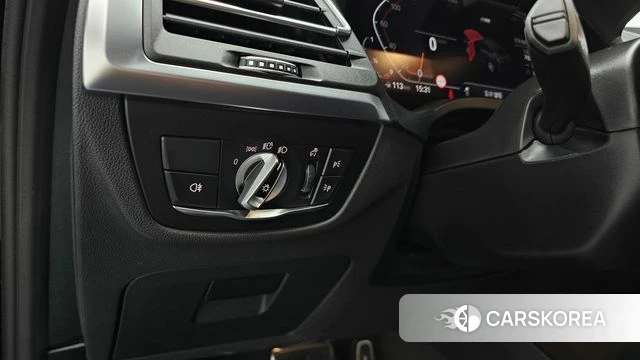 BMW X4 (G02) 2025 Черный из Кореи, фото 5