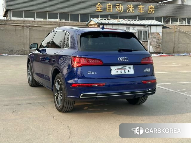 Audi Q5L 2020 Синий из Китая, фото 5