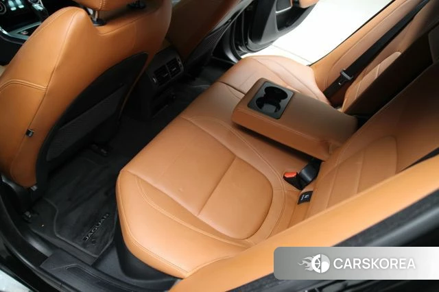 Jaguar XE 2020 Черный из Кореи, фото 5