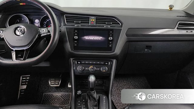 Volkswagen Tiguan second Generation 2020 Белый из Кореи, фото 5