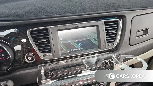 Kia The New Carnival 2018 Серебряный из Кореи, фото 5