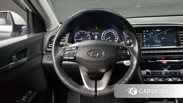 Hyundai The New Avante AD 2018 Серебристо-серый из Кореи, фото 5