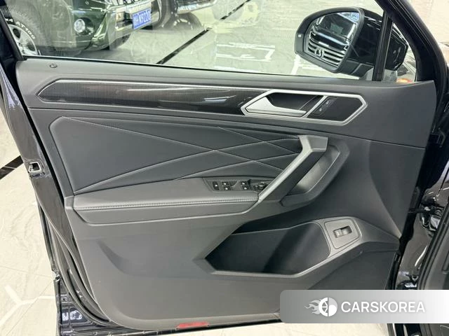 Volkswagen Tiguan L 2024 Черный из Китая, фото 5