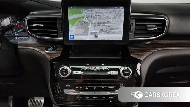 Ford Explorer 6th Generation 2021 Белый из Кореи, фото 5