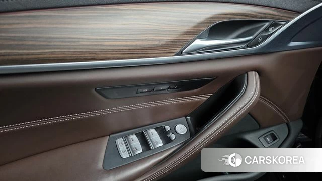 BMW 5 Series (G30) 2019 Черный из Кореи, фото 5