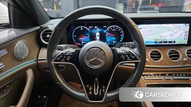 Mercedes-Benz E-Class W213 2021 Белый из Кореи, фото 5