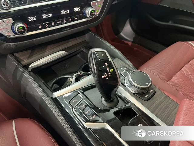 BMW 5 series 2023 Черный из Китая, фото 5