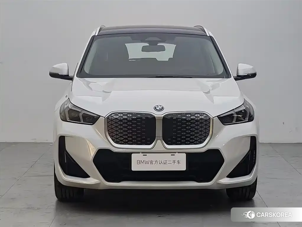 BMW iX1 2025 Белый из Китая, фото 5