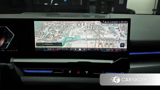 BMW 5 Series (G60) 2023 Белый из Кореи, фото 5