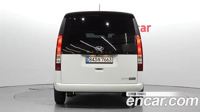 Hyundai Staria 2023 Белый из Кореи, фото 5