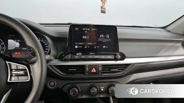 Kia The New K3 2nd generation 2024 Белый из Кореи, фото 5